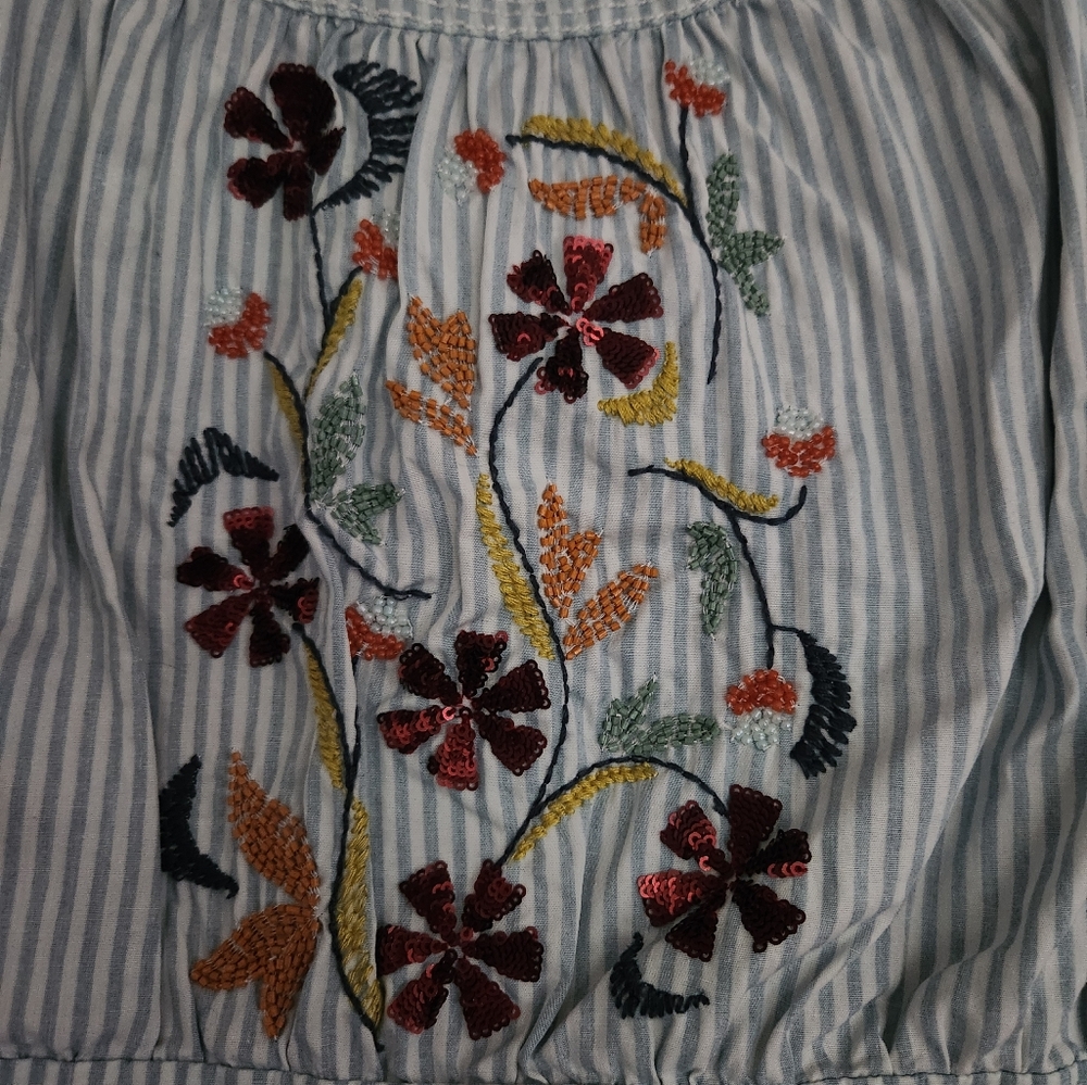 Anthropologie Beaded Puff-Sleeved Blouse Size Medium - Picture 6 of 8